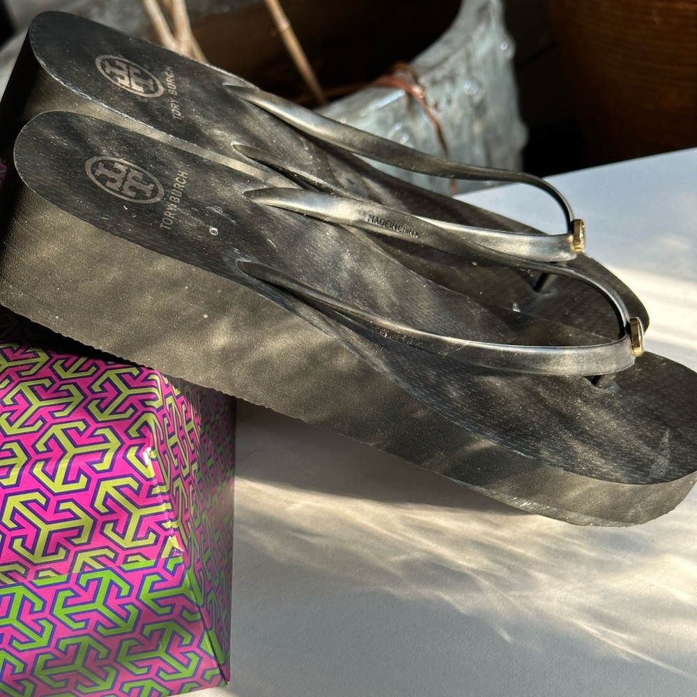 Tory Burch Flip Flops Women’s Size 11